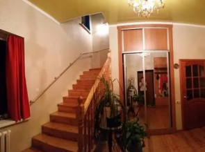 Guest House On Tashieva 43