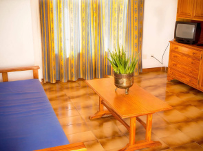 Apartamentos Monac Beach
