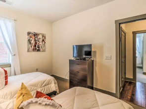 Dwtn Condo 4 Blocks to The Wilmington Riverwalk!