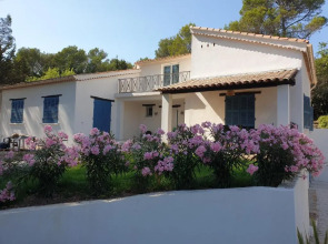 La Bastide Blanche Magnifique villa 5 étoiles 5 chambres et piscine privée sur 6500 m VAR