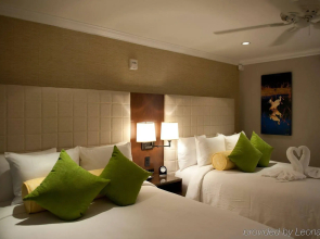 Almond Tree Inn Hotel - Adults Only