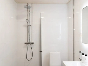 New stylish 1br in the heart of the city