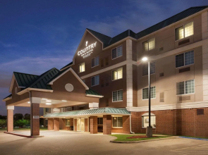 Country Inn & Suites by Radisson, DFW Airport South, TX