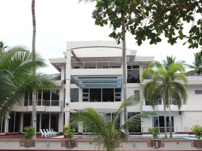 Costa Palawan Resort