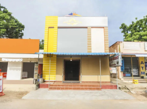 OYO 47277 Muthu Residency