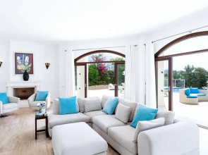 Korsan Guney In Kalkan Belediyesi