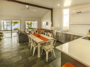Drift Beach House Getaway