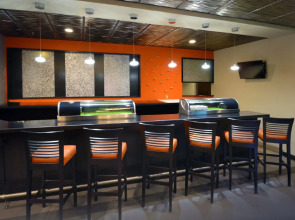 Rosen Inn, closest to Universal