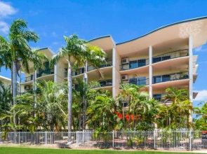 ZEN FORESHORE - 2 Bedroom Apt with Pool