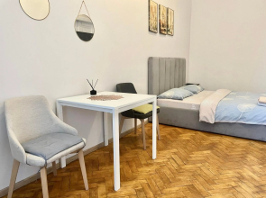 Крехівська 5, затишні апартаменти з двома спальнями