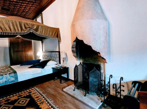 Otanti̇k Club Hotel & Spa