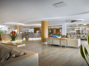 Isabella Island Hotel & Villas