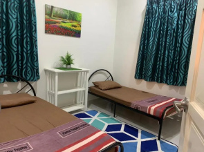 Mok Moon Homestay Nearby Beach Pantai Kelulut - Marang