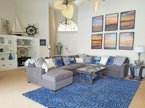 Colonial Home #12972