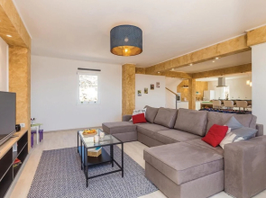 Nice Home in Lukovo with Hot Tub, WiFi & 4 Bedrooms