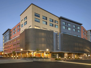 Hyatt Place Eugene / Oakway Center