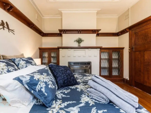 Bathurst 3 Bedroom 2 Bathroom House With Parking
