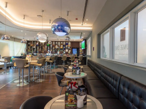 Premier Inn Abu Dhabi Airport (Business Park)