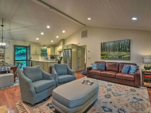 Cozy Clayton Cabin w/ Deck & Mountain Views!