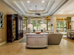 MAJ8978 4 Bedroom Holiday Home by Marco Naples Vacation Homes