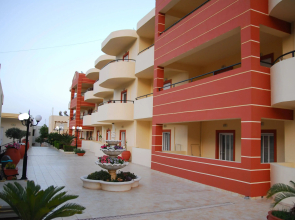 Elpis Studios & Apartments