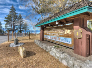 Zephyr Cove Cabin - Walk to Lake and Beach