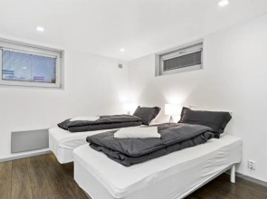Peak Apartments