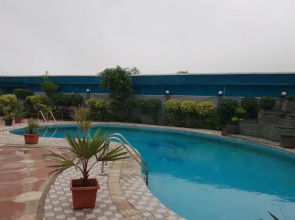 Fabhotel 7Th Cloud Ab Road