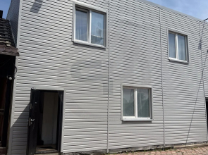 Cottage in Mad House with sauna and swimming pool
