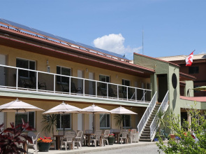 Waterfront Inn