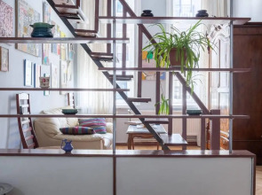 3BRDuplex w/ethnic interior?3min to Liberty Square