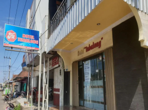 OYO 2423 Hotel Tubalong Taliwang Syariah