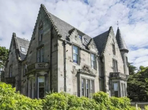 Taypark River View Apartment