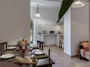 Hotel Casolare Le Terre Rosse