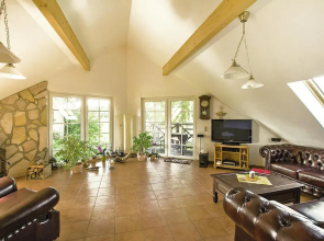 Apartment, Kenz-kustrow