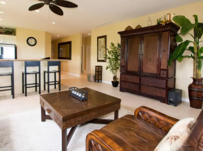 Classy artsy ocean-view unit near pool at Pacifico in Coco sleeps 6