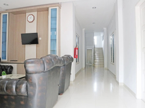 Grya Lavinsa by OYO Rooms