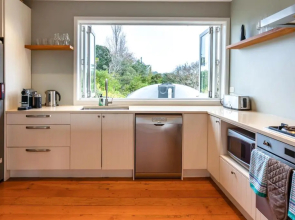 Eden Escape Onetangi