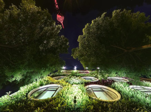 Flora by Crossroads Hotel