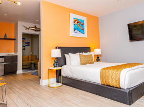 Oceanside Hotel and Suites