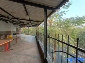 Parsik Hill Palace III
