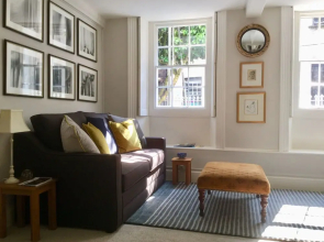 Fabulous Apt Historic House St Aubin