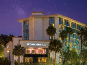DoubleTree by Hilton San Diego - Hotel Circle