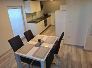 Rok Apartment