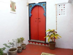 Lake Sky Paying Guest House