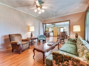 8 Mi to Lafayette: Dog-friendly Home w/ Large Yard