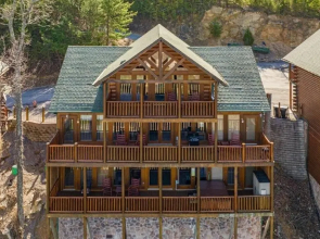 Grand Vista Lodge