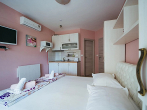 Beautiful Apartment in Promajna With Wifi, Outdoor Swimming Pool and Swimming Pool