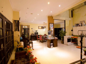 Hotel Salon Fora & Cafe