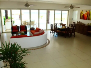 Iz Cay Luxury Ocean Front Villa